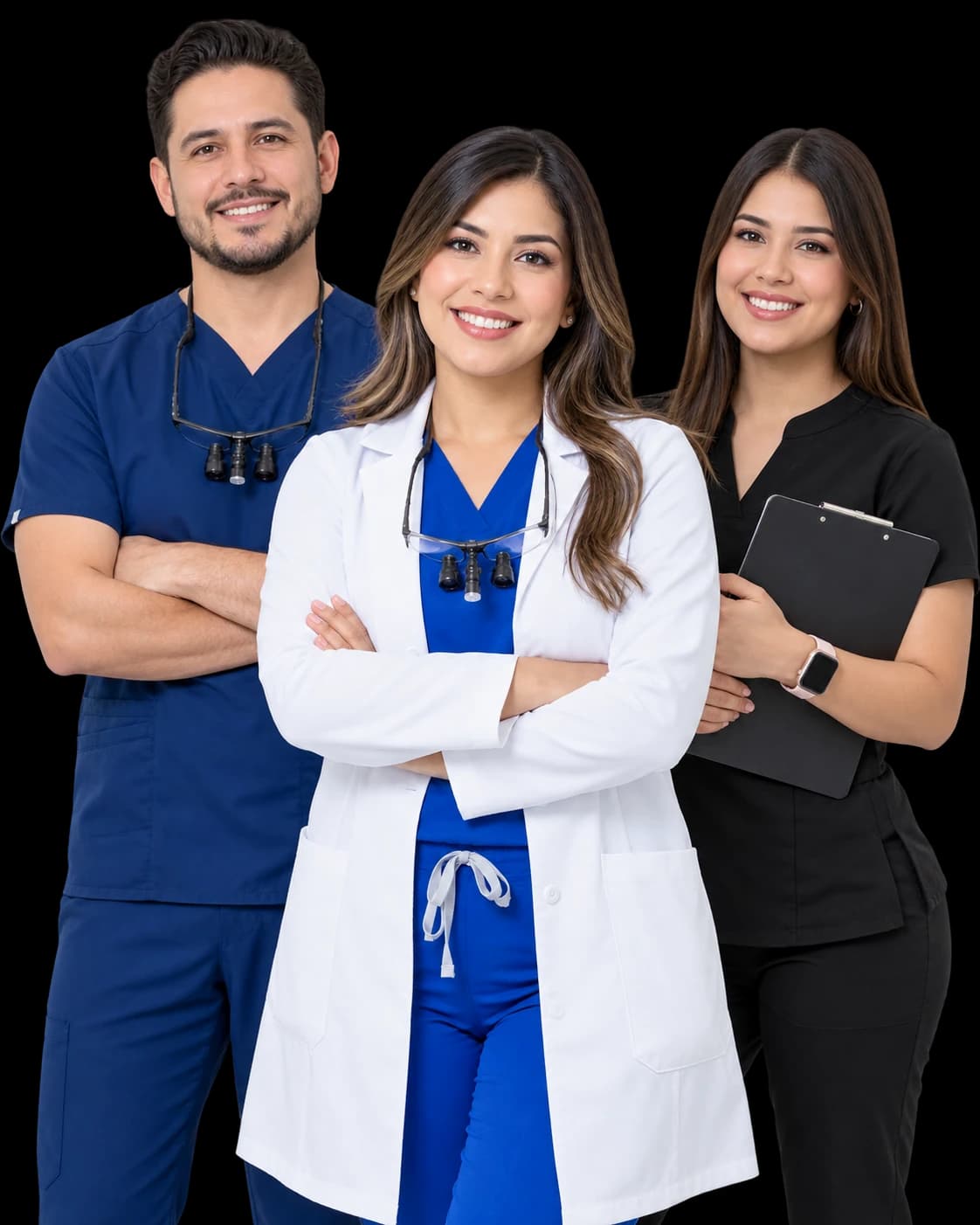 Equipo de una clínica dental: dos dentistas y una asistente con tablilla